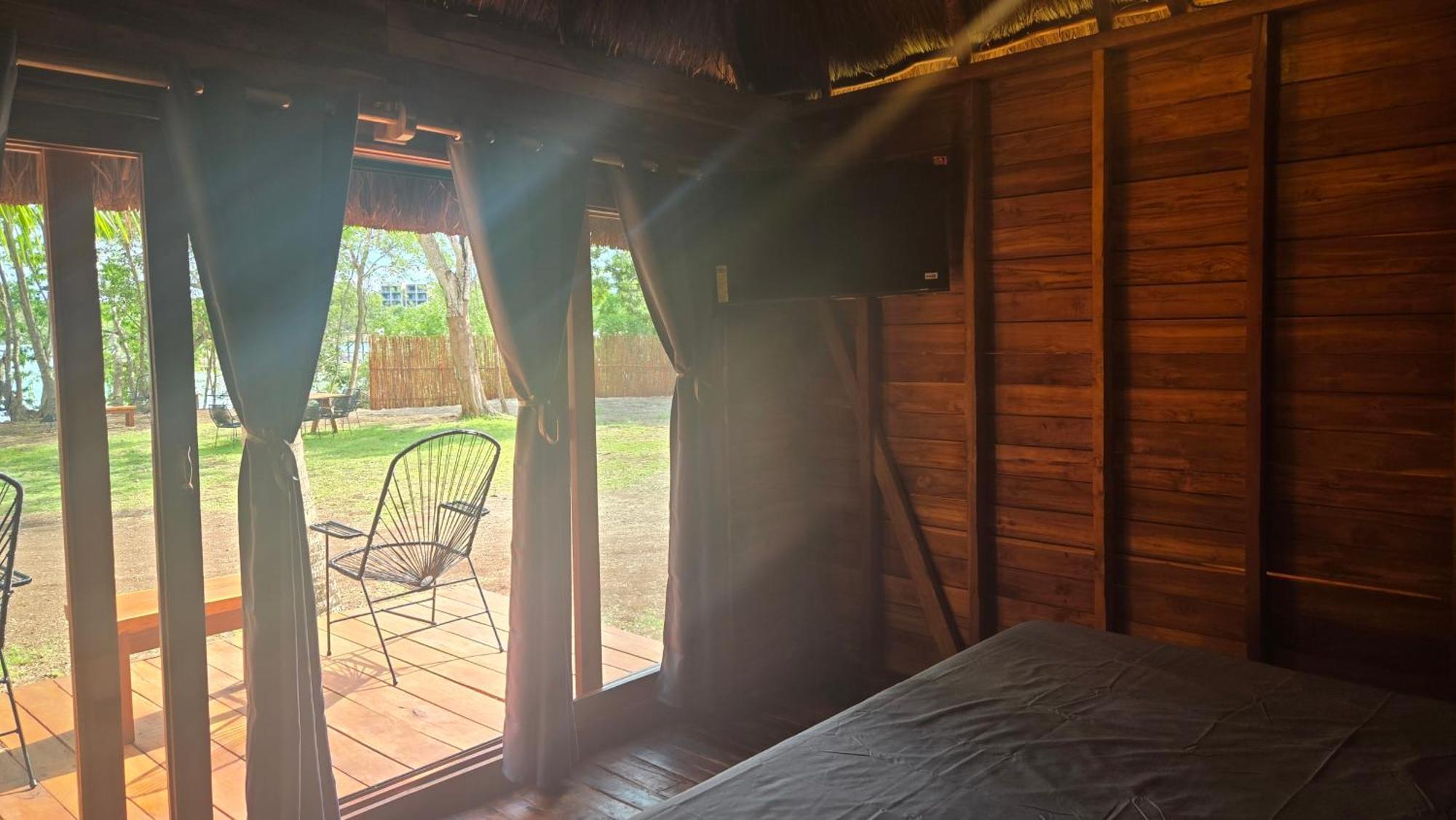 Playa Laguna Front Bacalar